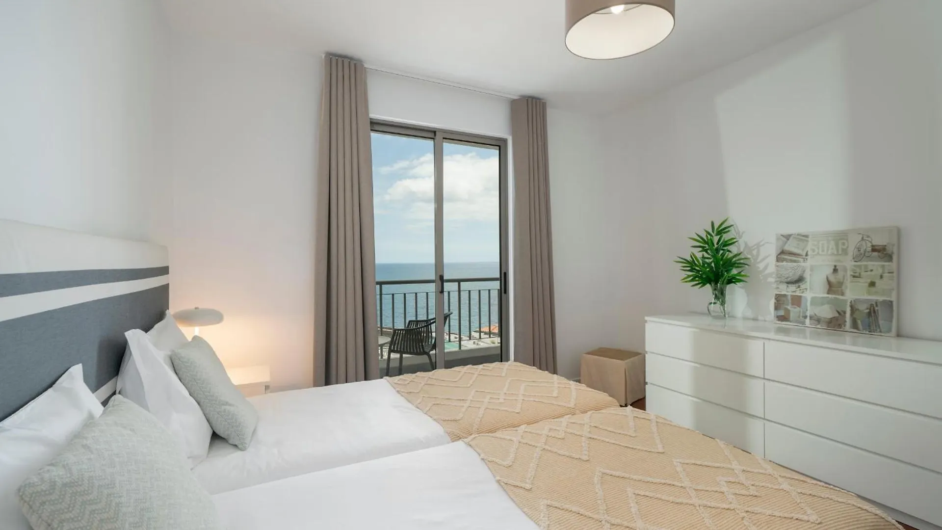 Apartamento Princesa Dona Amelia By An Island Apart 0*, Funchal (Madeira) Portugal