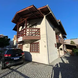 https://apartamentos-v-lela.santa-catarina-brasil.com