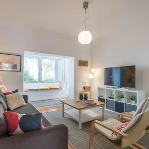 https://feels-like-home-cascais-apartment-with-terrace.hotels-lisbon-portugal.com